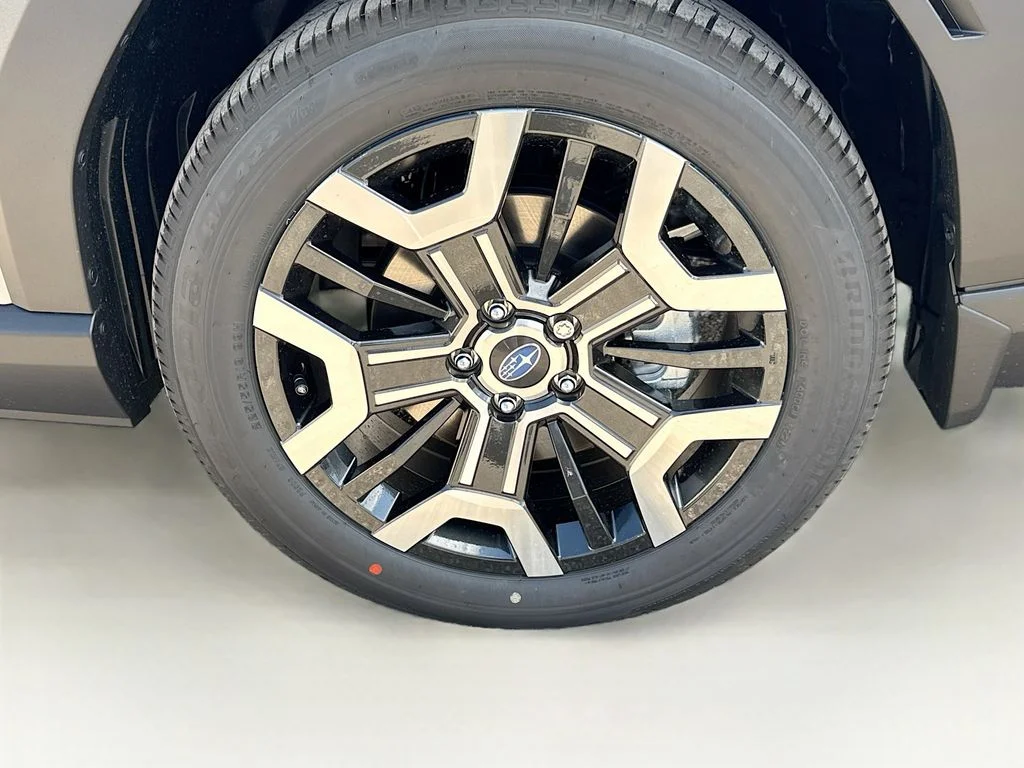 New 2026 ICE SILVER METALLIC Subaru Touring XT image 41