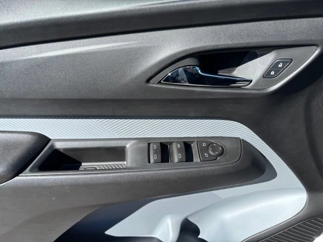 2027 Chevrolet Bolt LT - Photo 10