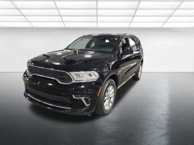 Used 2022 Black Dodge SXT image 8