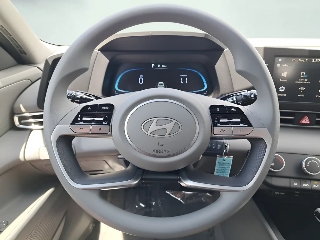 New 2026 Gray Hyundai SE image 18