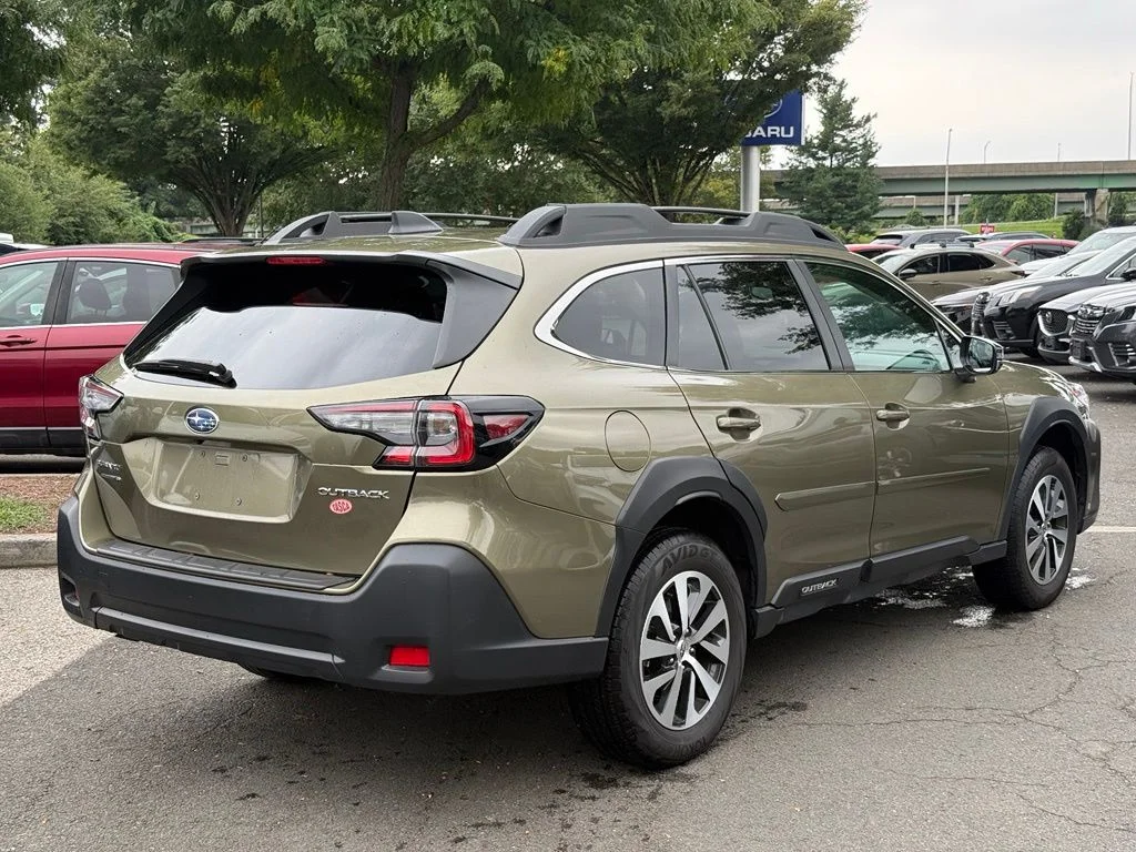 Used 2025 Autumn Green Metallic Subaru Premium image 6
