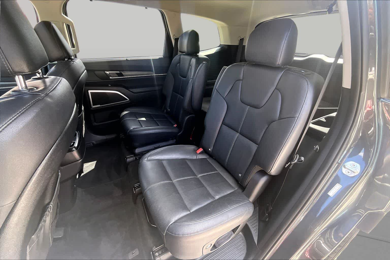 Used 2021 Gravity Grey Kia EX image 35