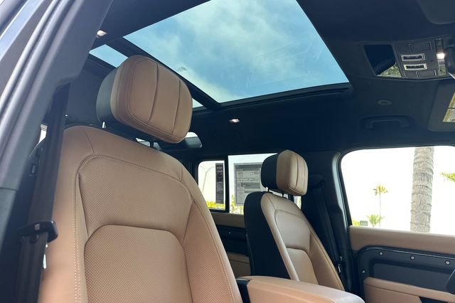 New 2026 Carpathian Grey Land Rover X image 15