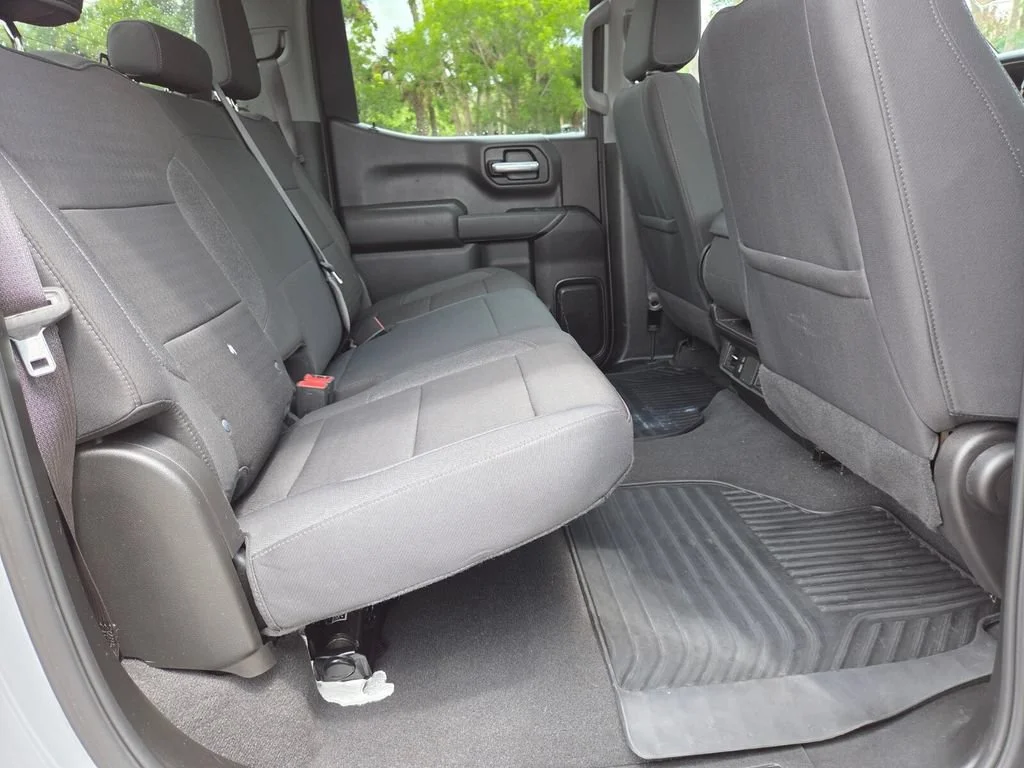 Used 2024 Slate Gray Metallic Chevrolet Custom image 18