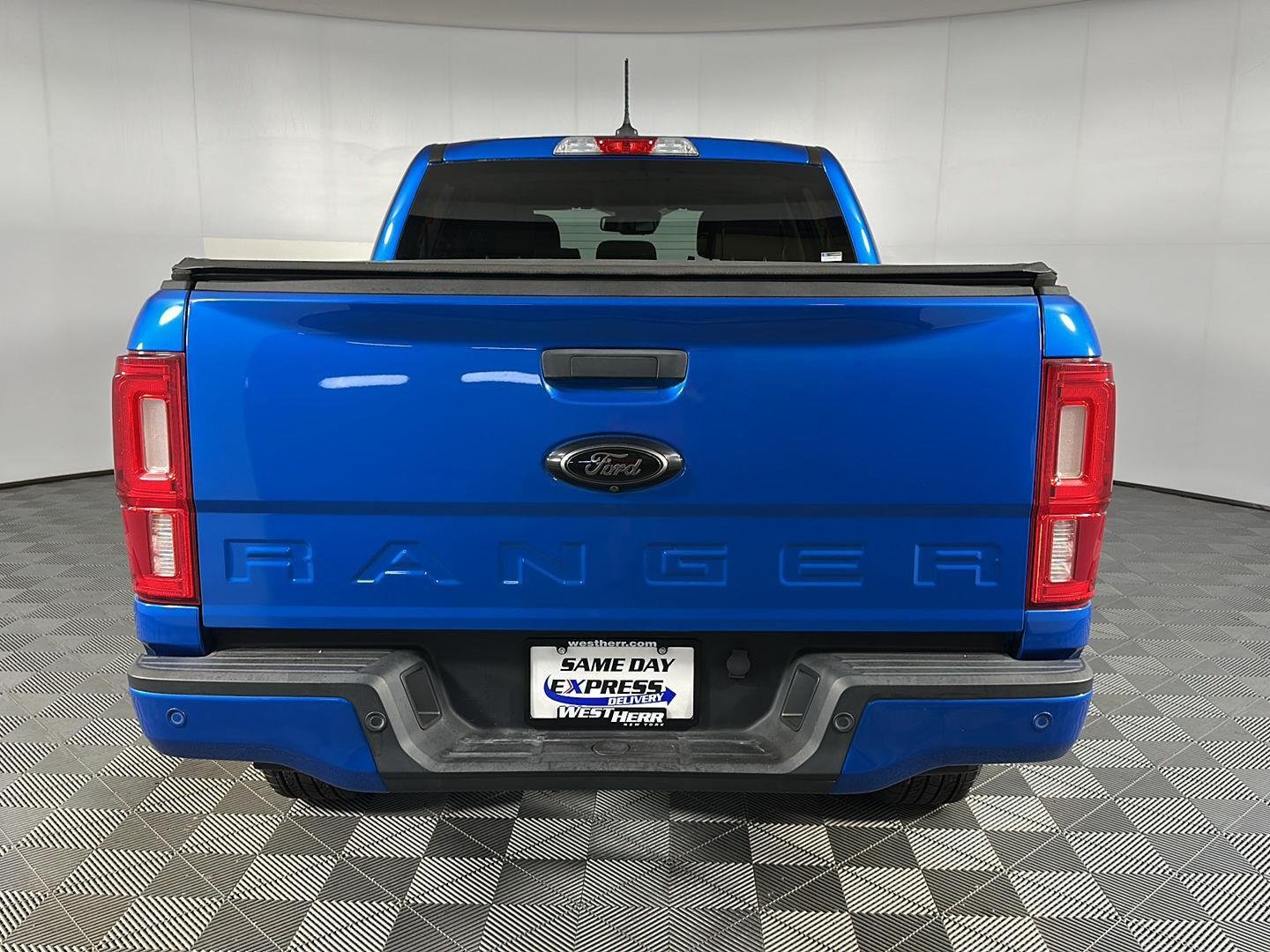 Used 2022 Velocity Blue Ford XLT image 7
