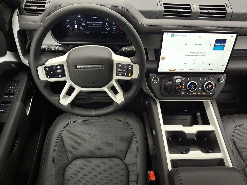 New 2026 Fuji White Land Rover X-Dynamic SE image 7