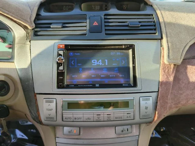 Used 2006  Toyota SLE image 22
