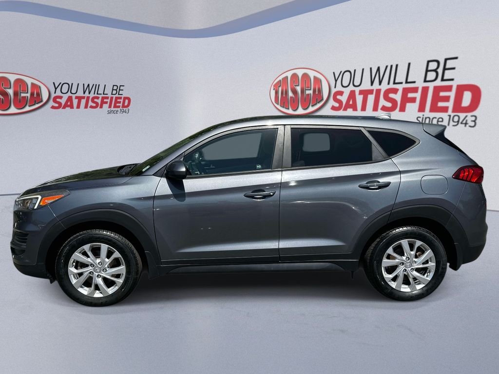 Used 2019 Gray Hyundai SE image 7