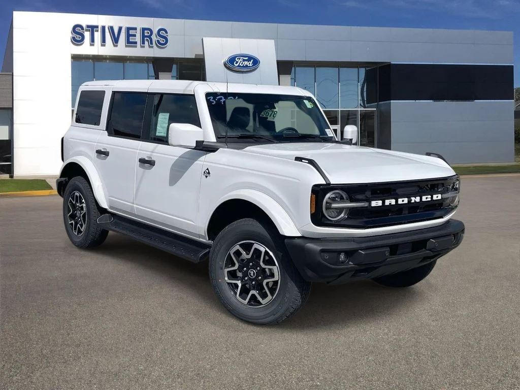New 2026 White Ford Outer Banks image 1
