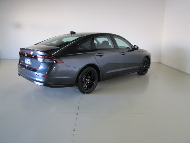 Certified Used 2025 Meteorite Honda SE image 21