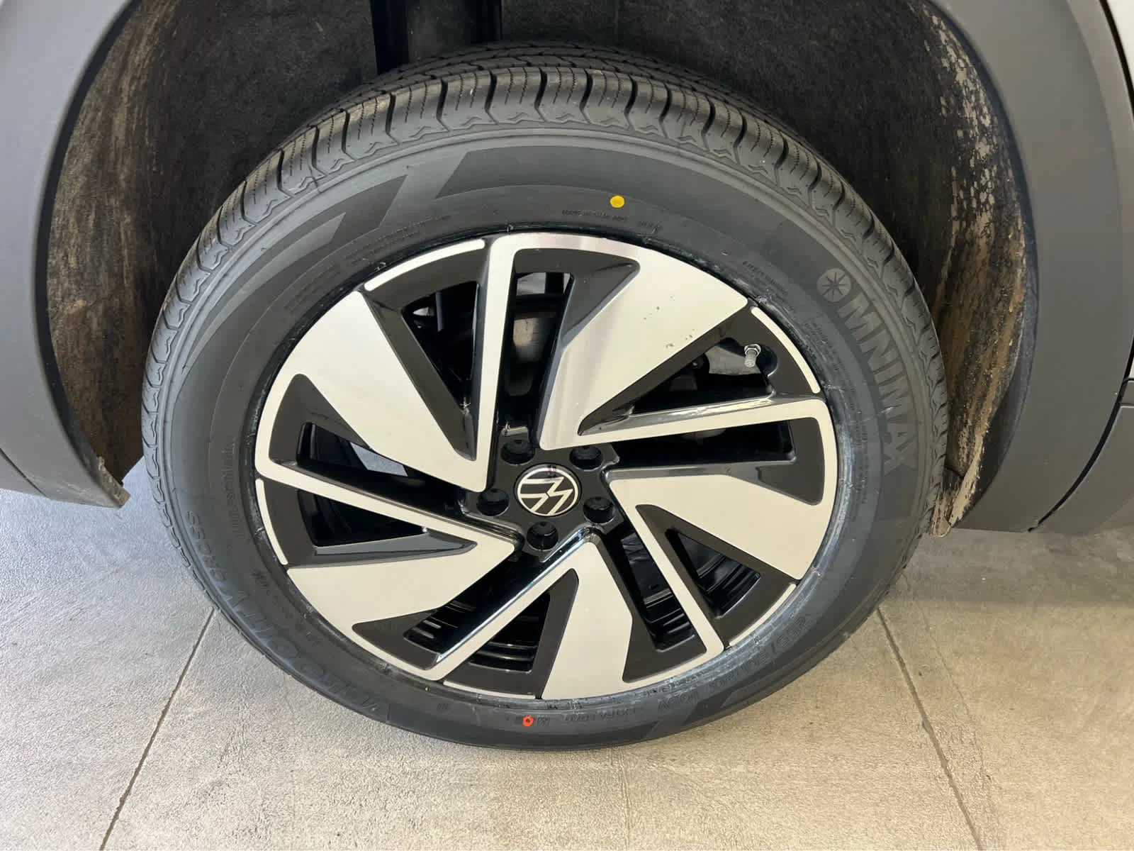 2025 Volkswagen Atlas SEL Premium R-Line - Photo 9