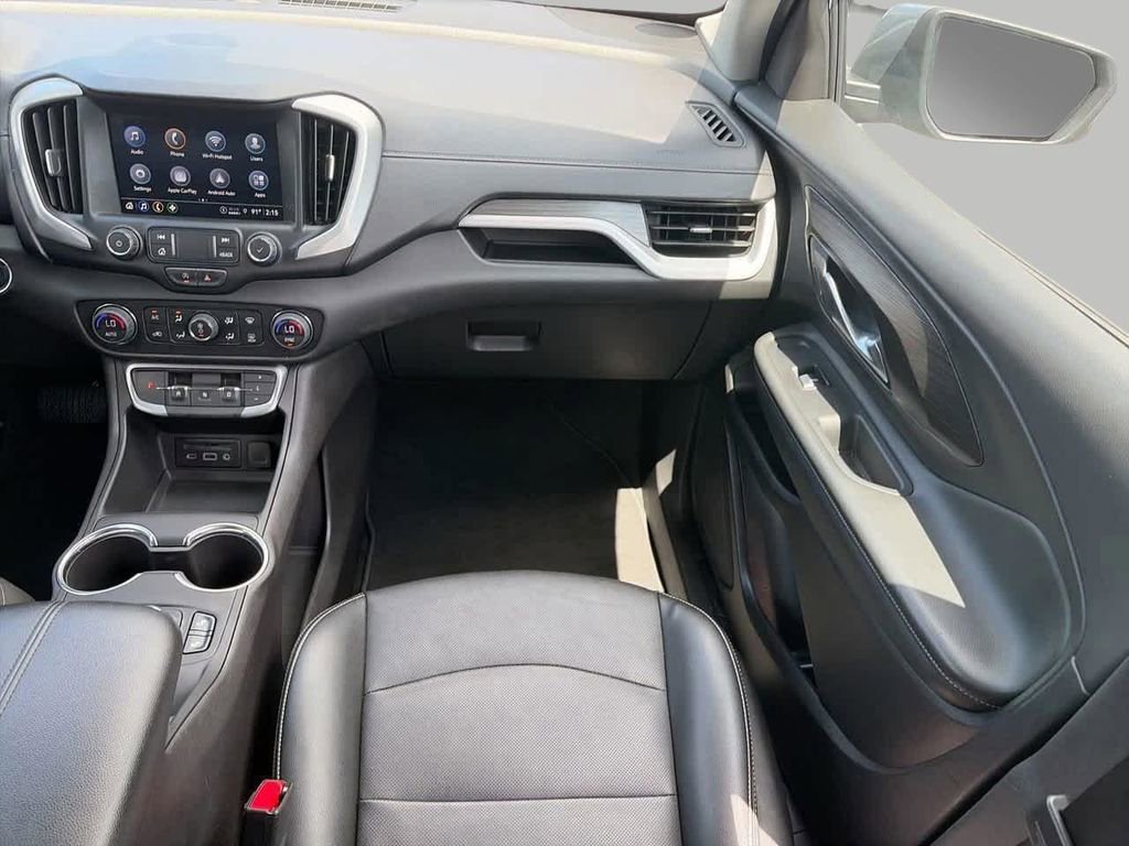 2024 GMC Terrain SLT - Photo 13