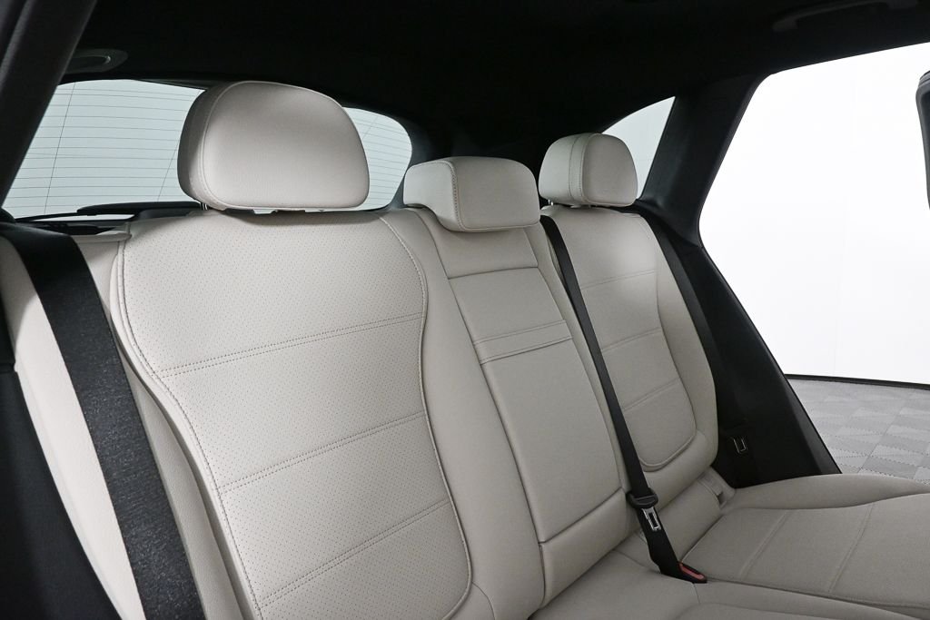 New 2026 Black Mercedes-Benz GLC 300 image 20