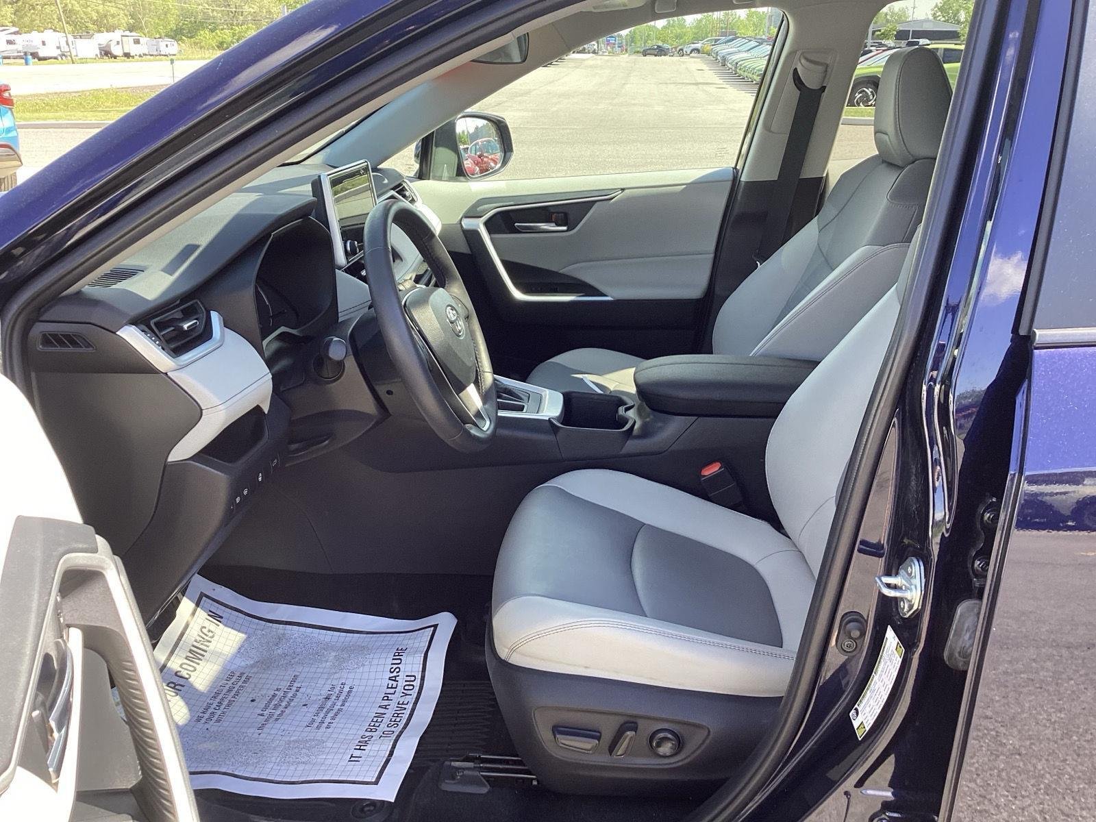 Used 2023 Blueprint Toyota XLE Premium image 15