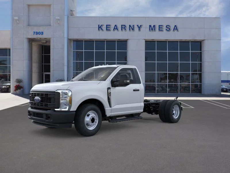 2025 Ford F-350 XL Regular Cab 145-In DRW's photo