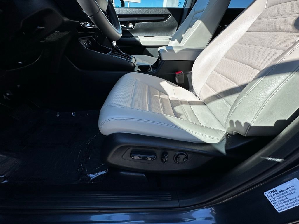 Used 2024 Gray Honda EX-L image 11