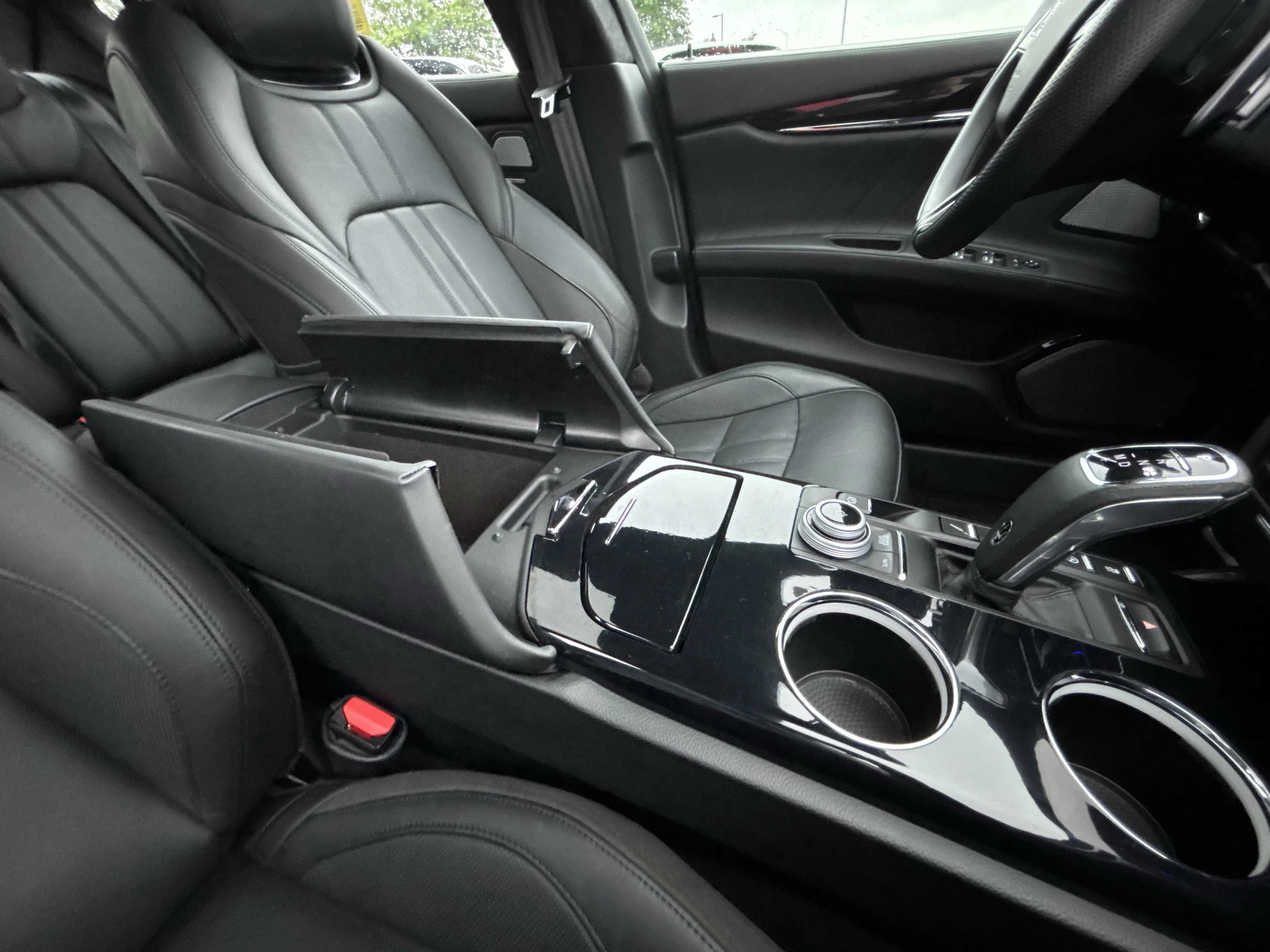 Certified Used 2022 Bianco Maserati Modena image 33