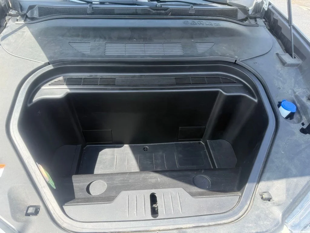 Used 2022 White Metallic Ford Select image 59
