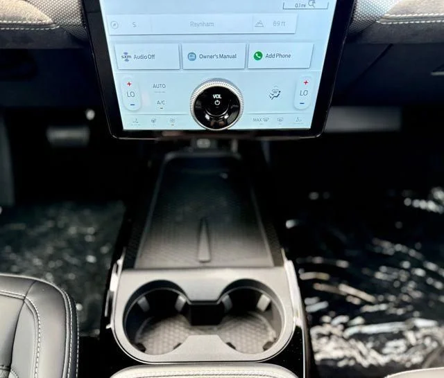 2025 Ford Mustang Mach-E GT - Photo 26