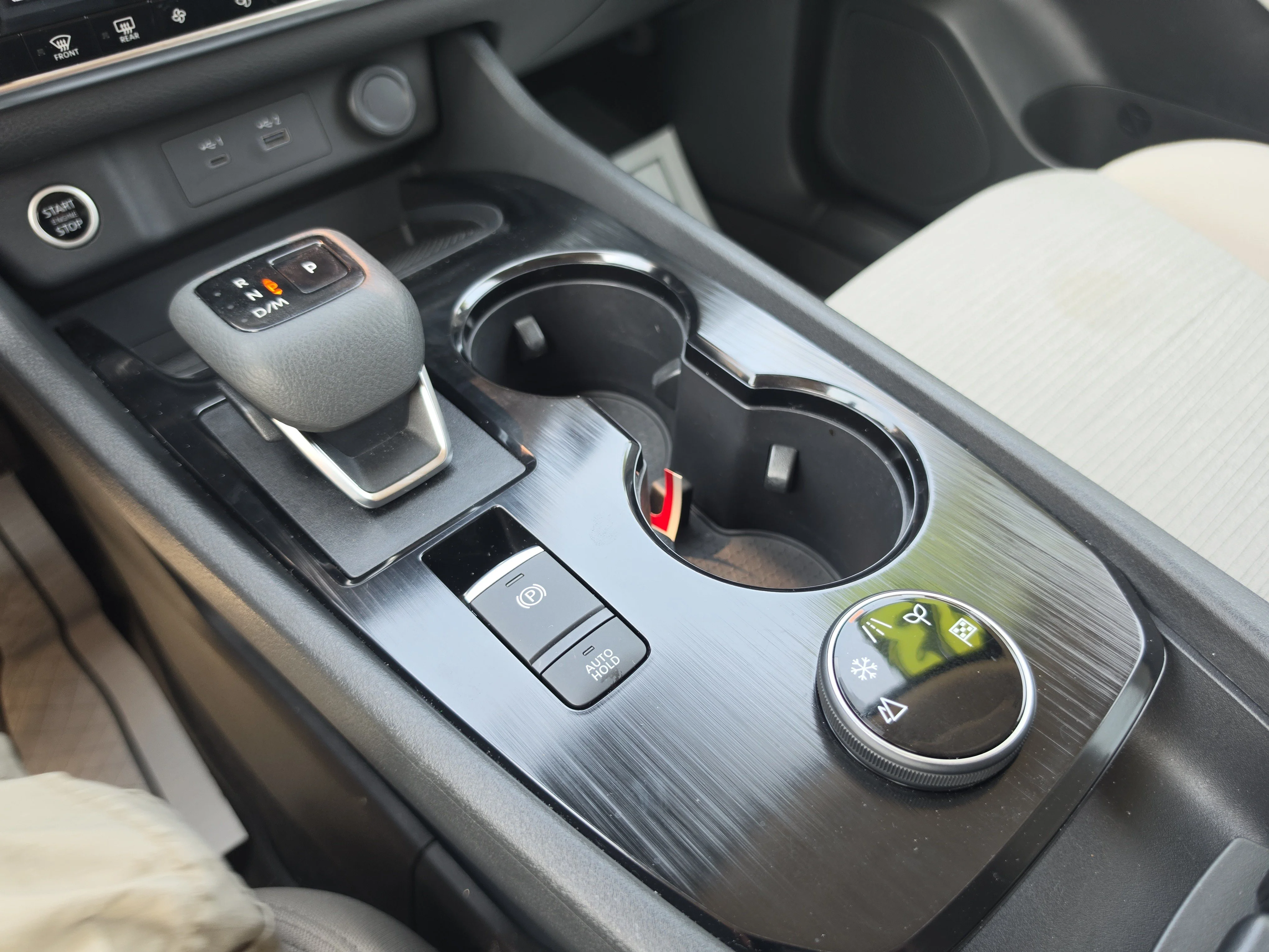 Used 2023 Scarlet Ember Tintcoat Nissan SV image 25