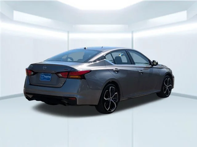 Used 2024 Gray Nissan 2.5 SR image 6