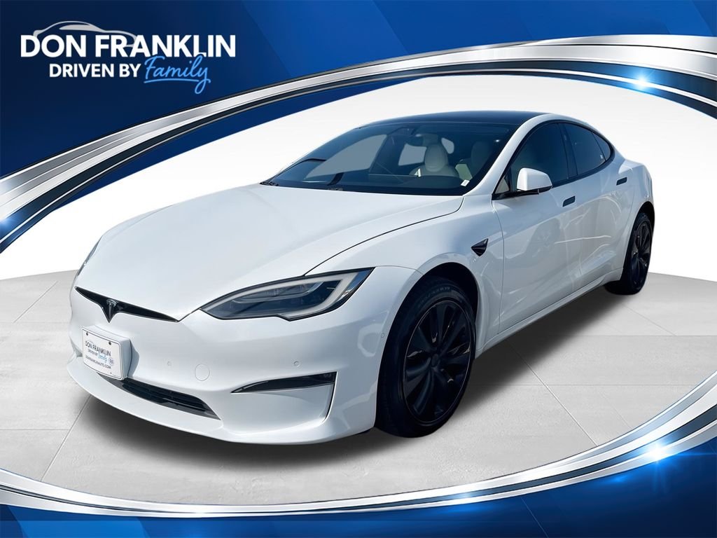 Used 2021 White Tesla Plaid image 1
