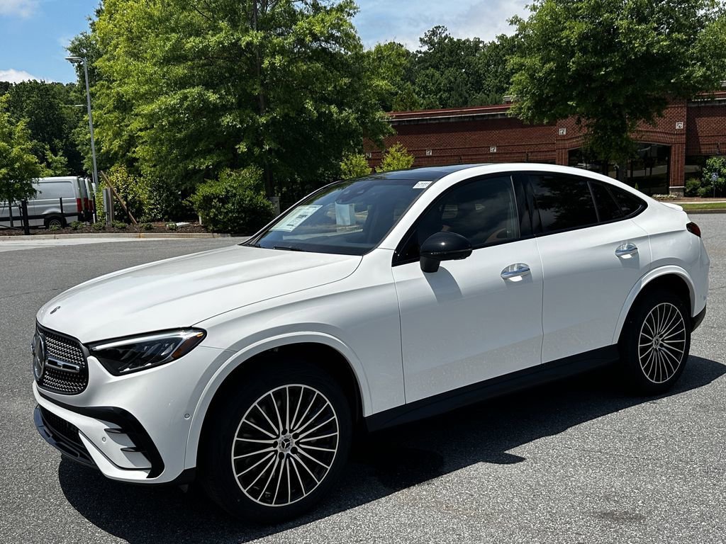 New 2026 Polar White Mercedes-Benz GLC 300 image 4