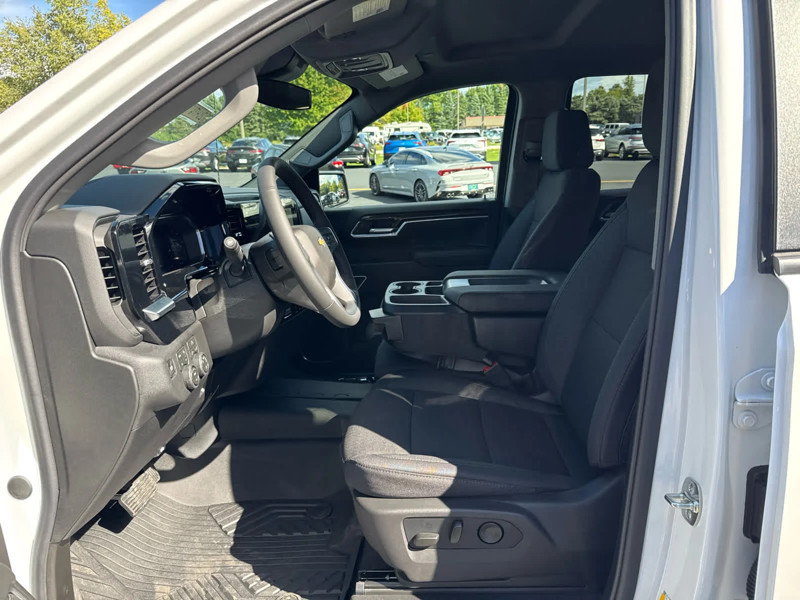 2026 Chevrolet Silverado 1500 LT - Photo 16