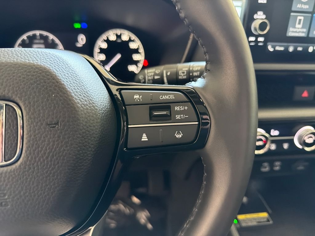 Used 2024  Honda EX-L image 24