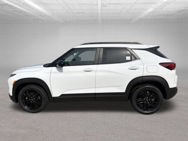 New 2026 Summit White Chevrolet LT image 5