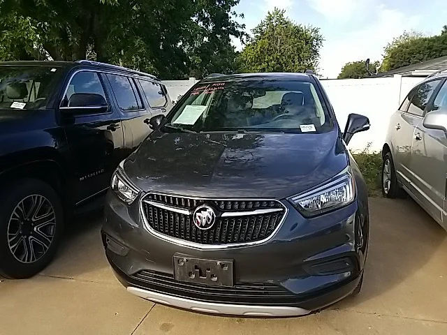 Used 2017 Gray Buick Preferred image 9