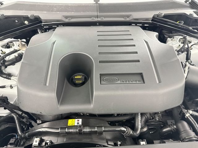 New 2026 Fuji White Land Rover X-Dynamic SE image 32