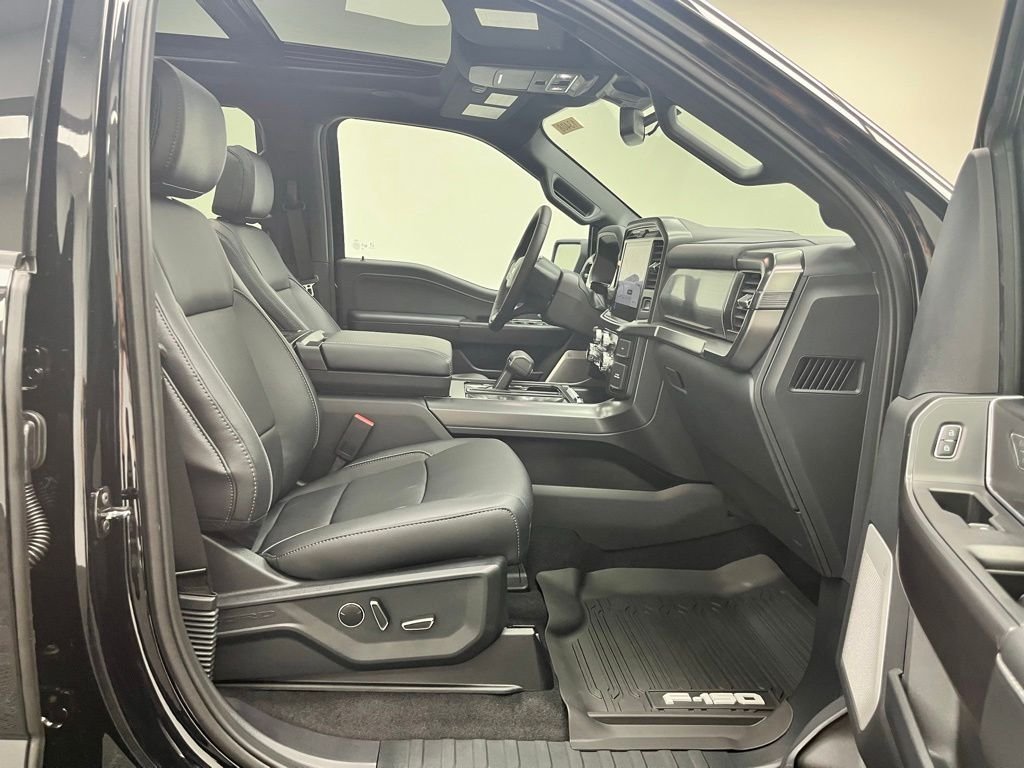 New 2026 Black Ford Lariat image 34
