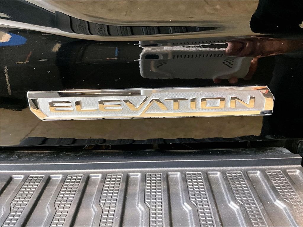 Used 2025 Black GMC Elevation image 29