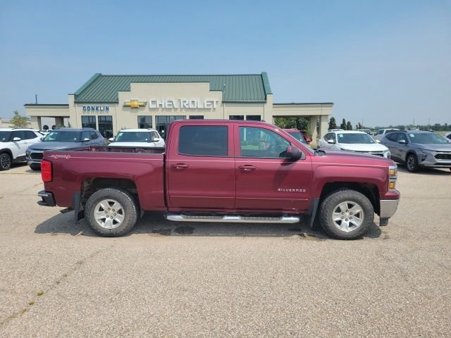 Used 2015 Deep Ruby Metallic Chevrolet LT image 18