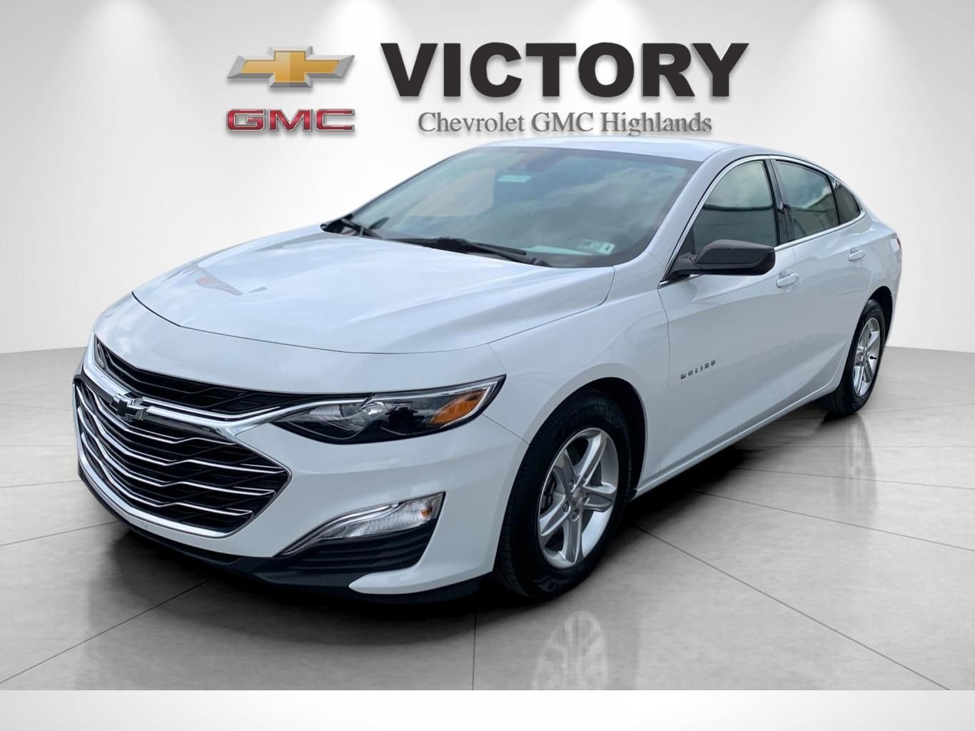 Used 2023 White Chevrolet LS image 7