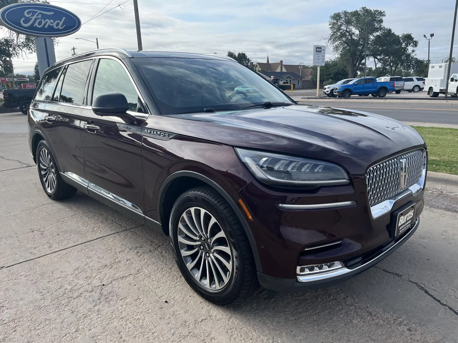 Used 2020 Red Lincoln Reserve image 4