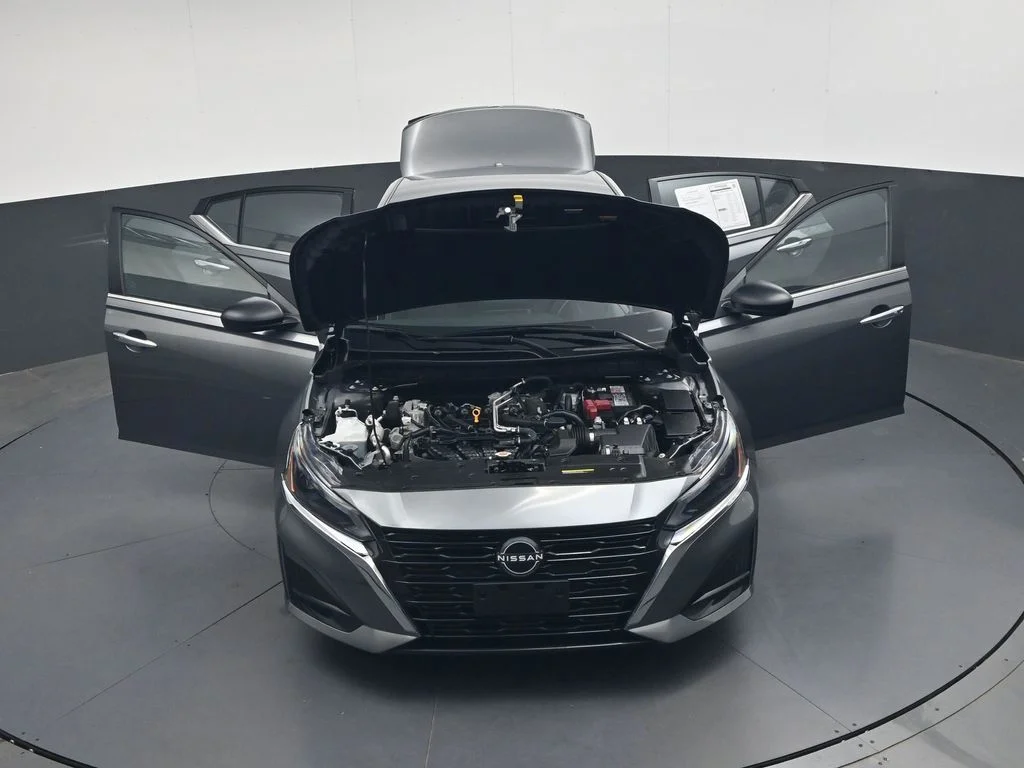 Used 2025 Gray Nissan 2.5 SV image 44