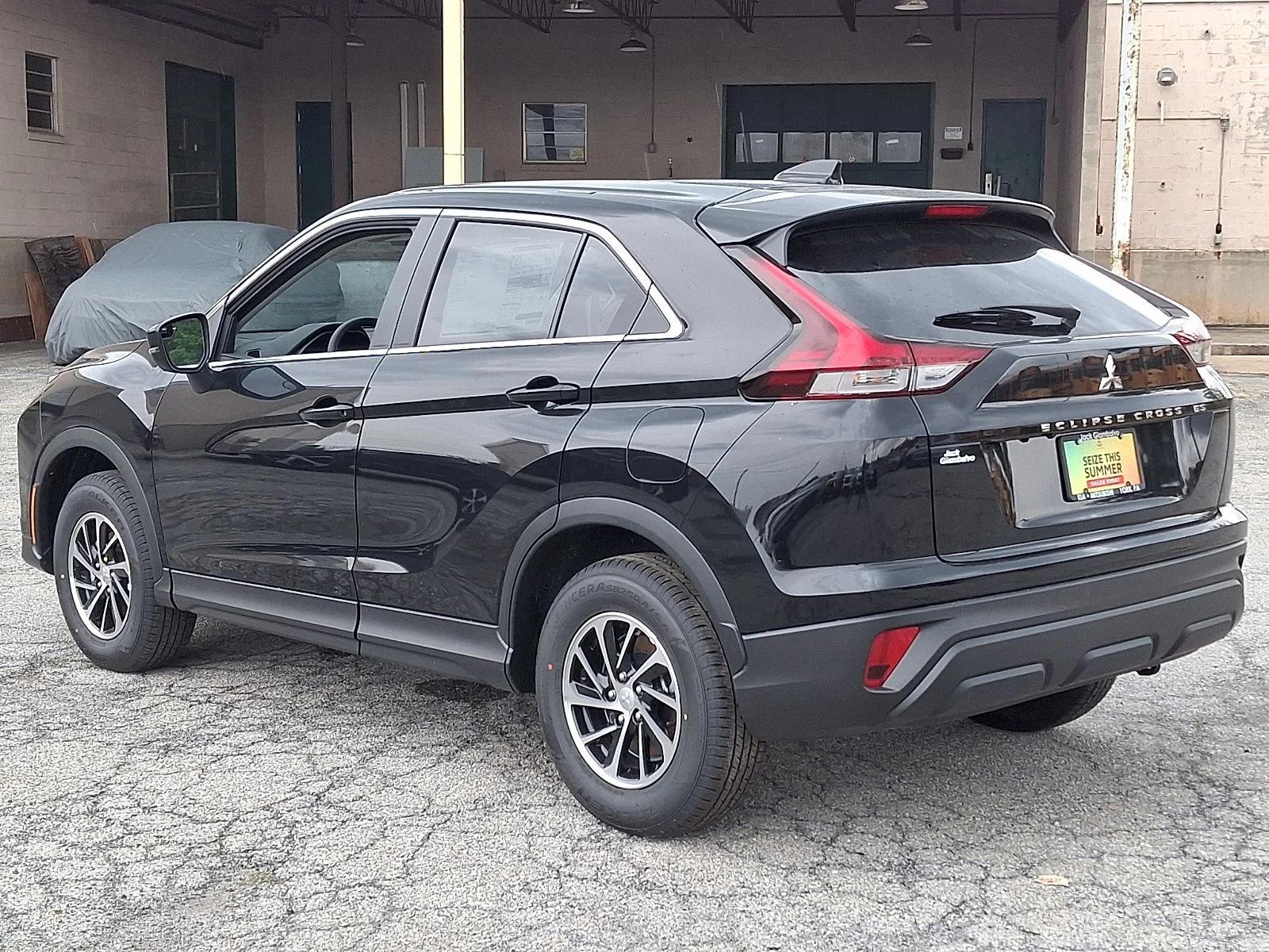 New 2026 Black Mitsubishi ES image 5