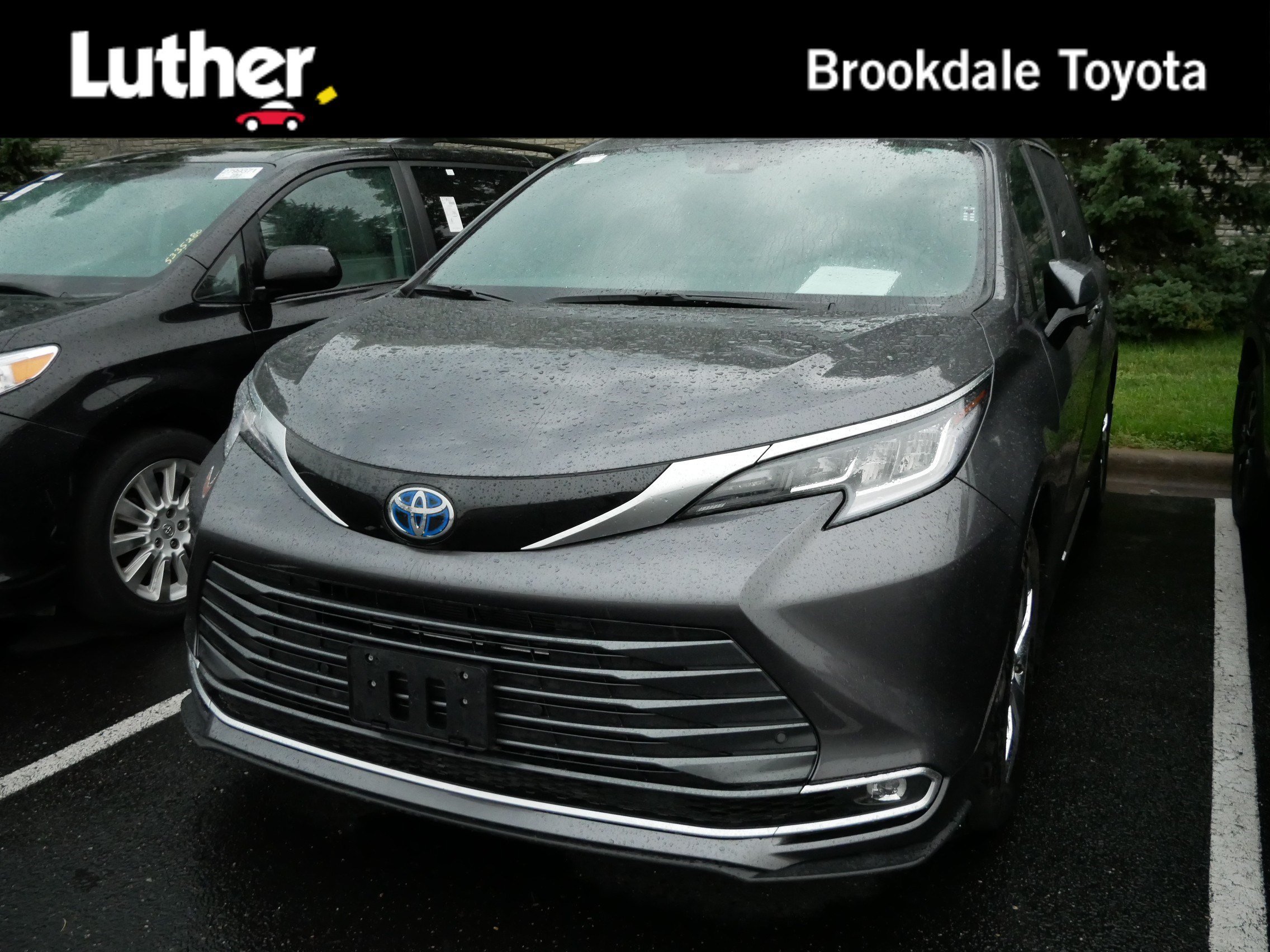 Certified Used 2025 MAGNETIC GRAY MET. Toyota Limited image 1