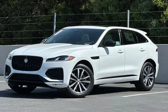 2026 Jaguar F-PACE P250 R-Dynamic S's photo