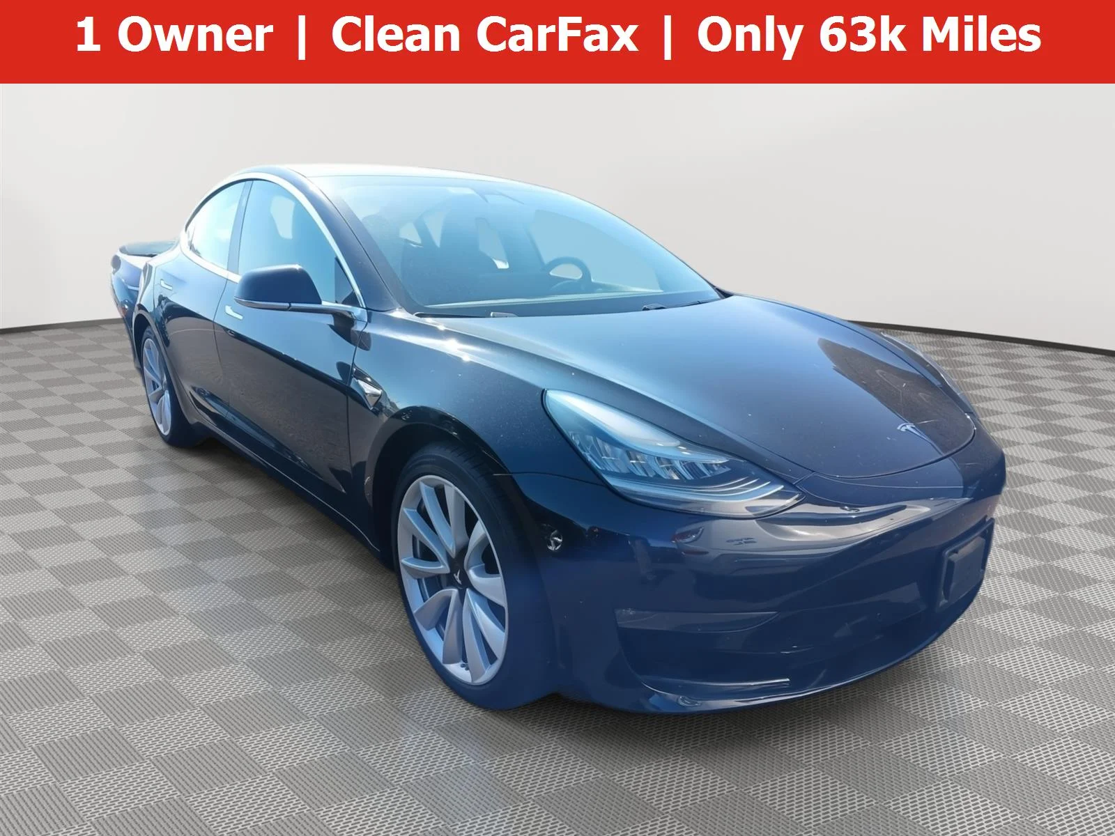 2018 Tesla Model 3's photo