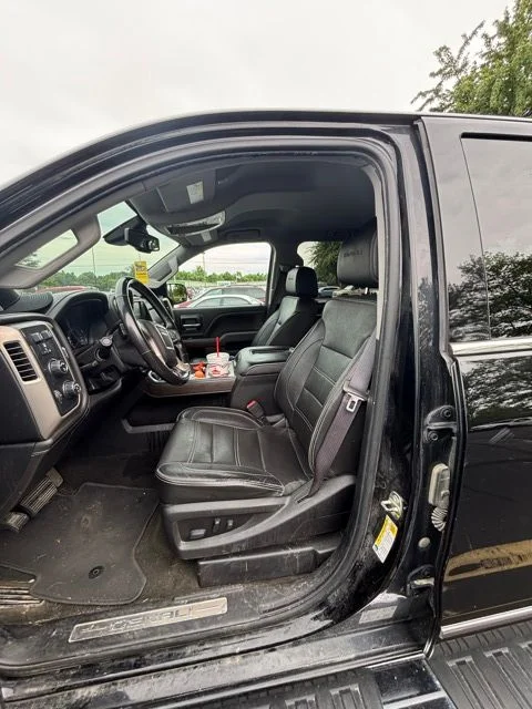 Used 2017 Black GMC Denali image 4