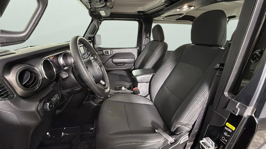 Used 2022 Black Jeep Sport 4x4 image 17