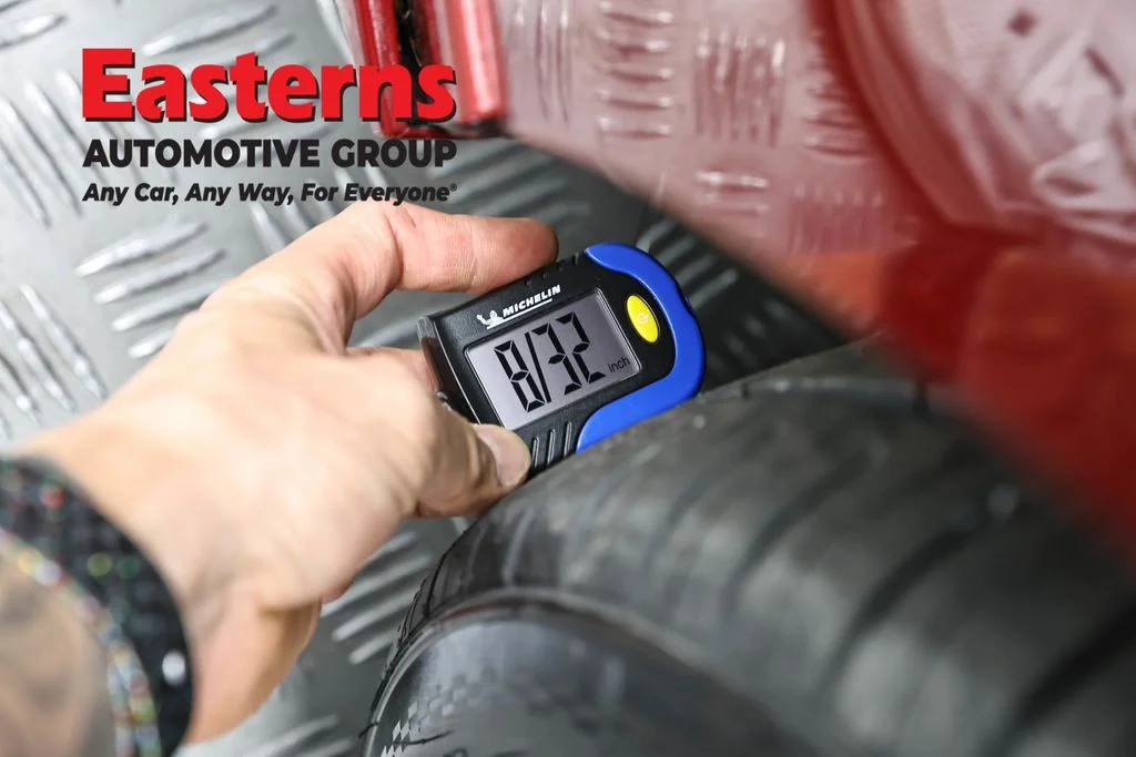 Used 2020 Red Nissan SR image 28