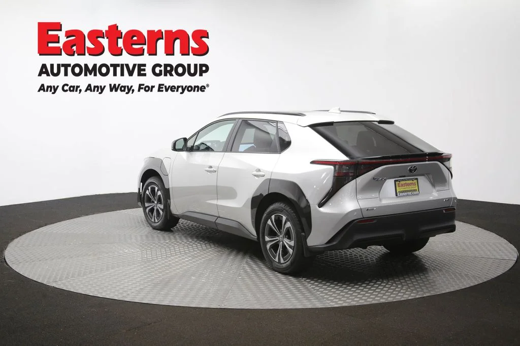 Used 2024 Silver Toyota XLE image 65
