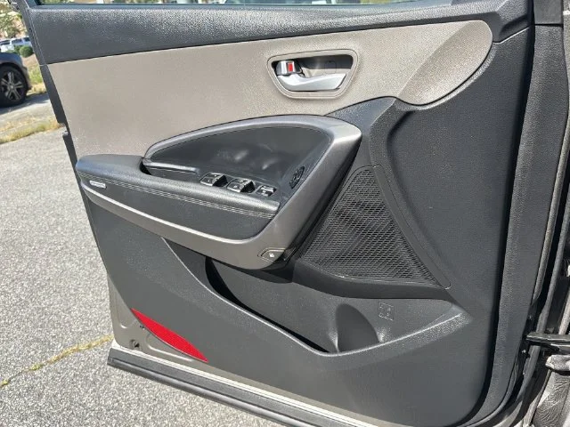 Used 2018 Gray Hyundai 2.4 Base image 31