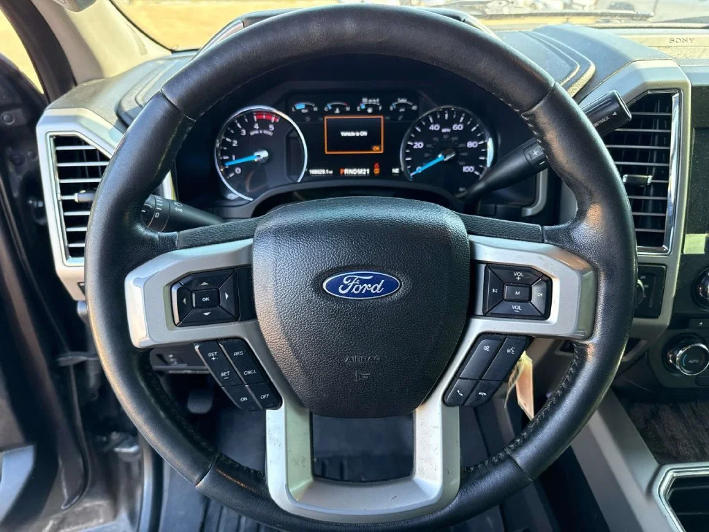 Used 2017 Gray Ford Lariat image 27