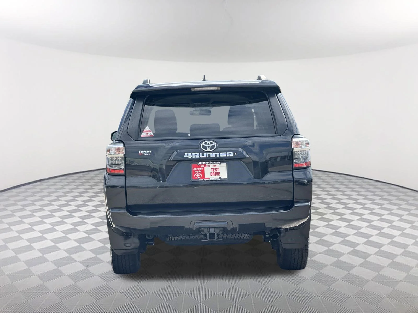 Used 2019 Midnight Black Metallic Toyota SR5 image 6