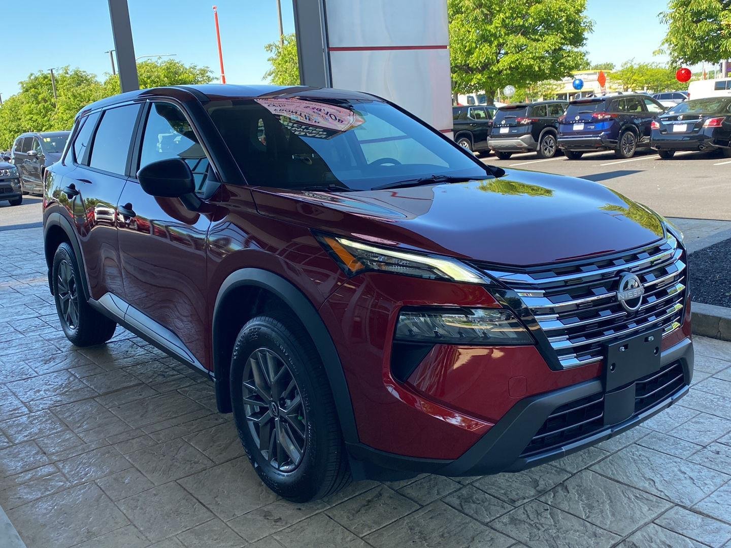 Used 2025 Scarlet Ember Tintcoat Nissan S image 3